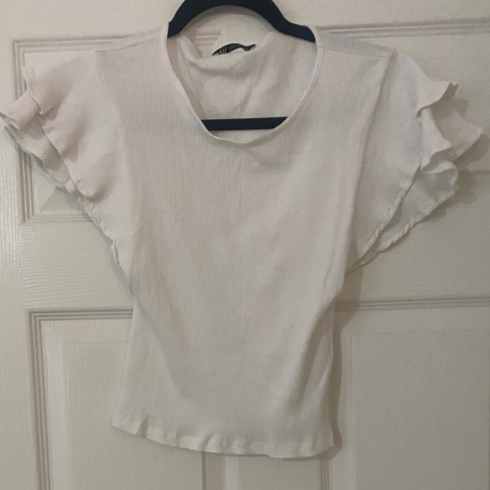 Zara Ruffled Ribbed Top